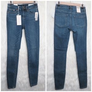 NWT Vince Camuto Skinny Jeans
